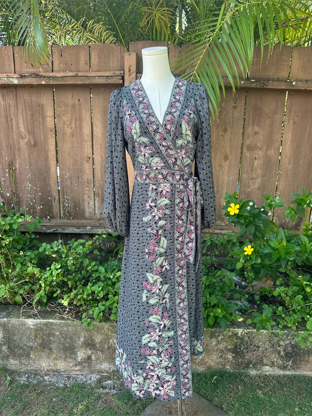 Max Studio Long Sleeve Floral Print Wrap Maxi Dress Size S